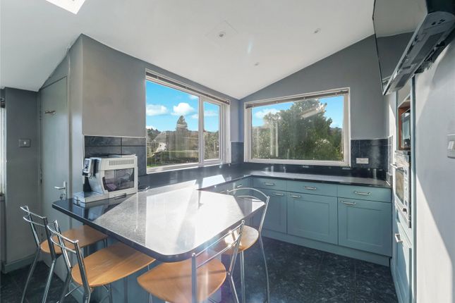 18, Wellshot Drive, Glasgow photo 3