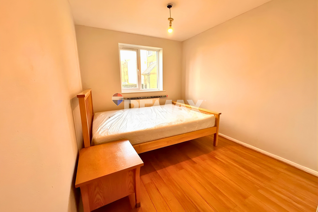 greenslade, Greenslade Road, Barking photo 4