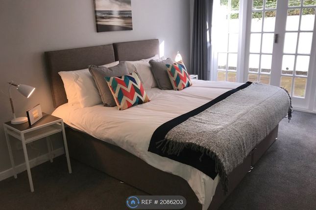 Flat to rent in Clarendon Square, Leamington Spa