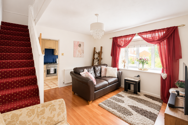 3, Heron Drive, Luton photo 2