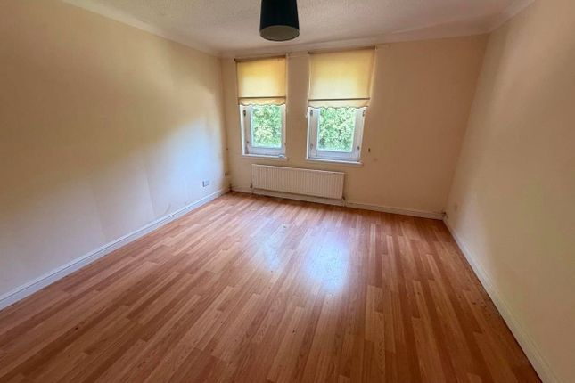 19, Lanfine Way, Irvine photo 4