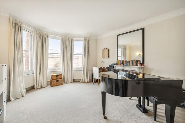 Thumbnail Flat for sale in Ashley Gardens, Thirleby Road, Westminster