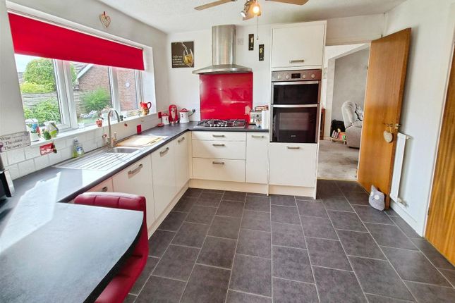 3, Bridgemere Close, Sandbach photo 4