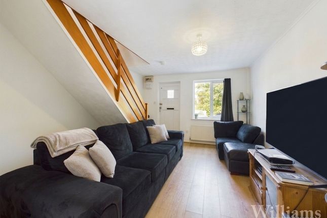 2-bed terraced on 113 Magpie Way, Buckingham, £260,000