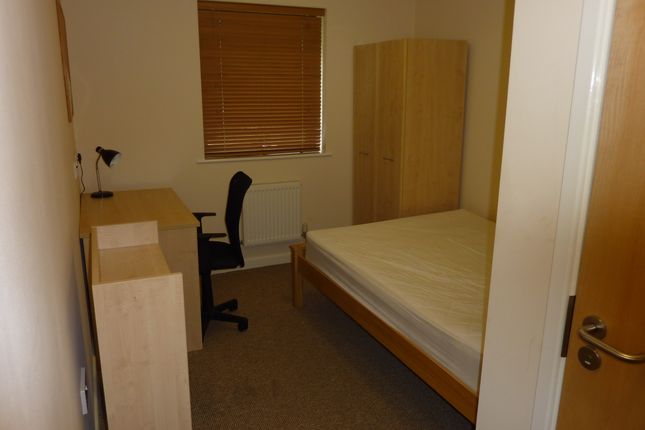 Flat to rent in Hoopern Street, Exeter