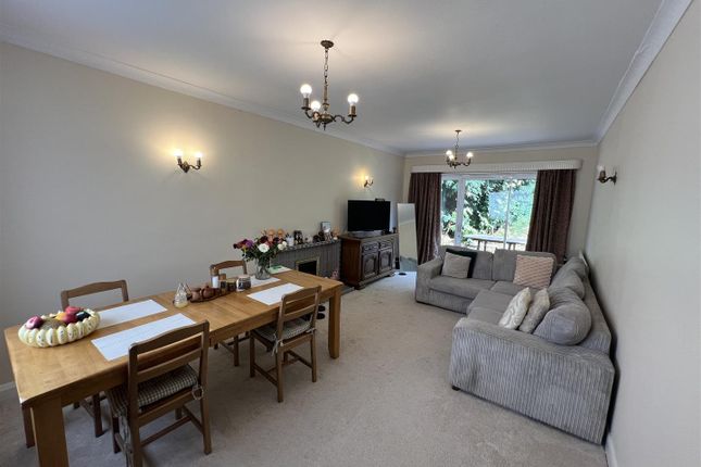 196, Pineapple Road, Birmingham photo 2