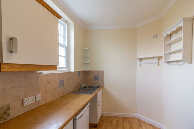 Flat for sale in Headley Close, Alresford
