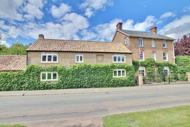Detached house for sale in Mill Road, Wistow, Huntingdon, Cambridgeshire