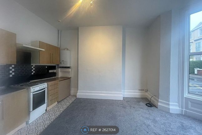Kitchen/ Lounge