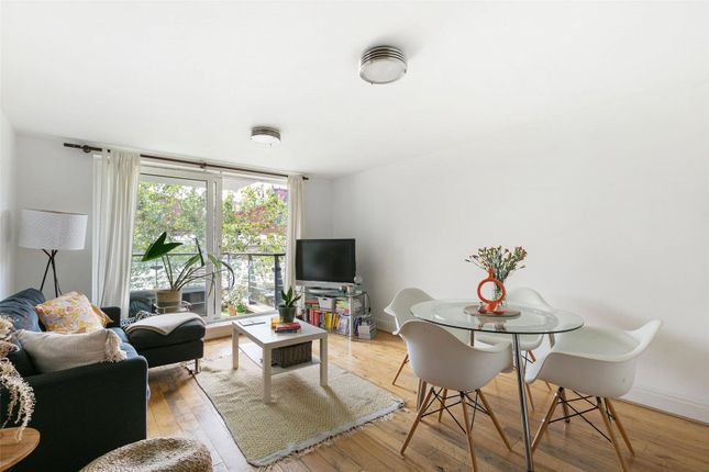 Flat for sale in Anchor House, Smugglers Way