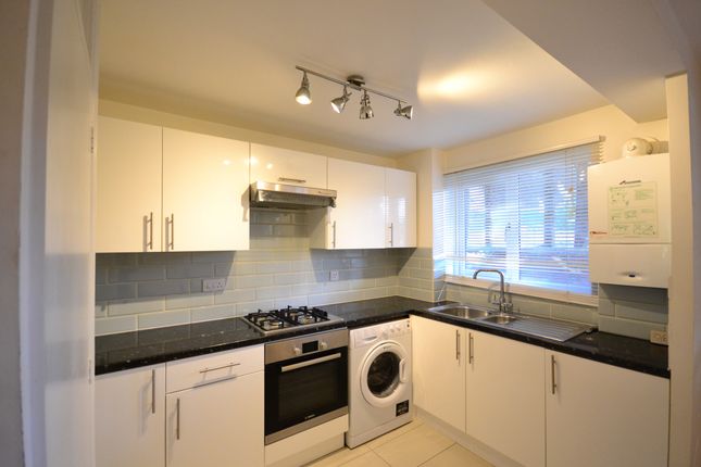 7 Donne House,, Samuel Close, New Cross photo 4