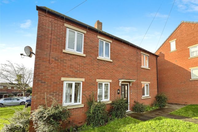 Thumbnail Flat to rent in Cooksey Gardens, Halesowen Road, Cradley Heath, West Midlands