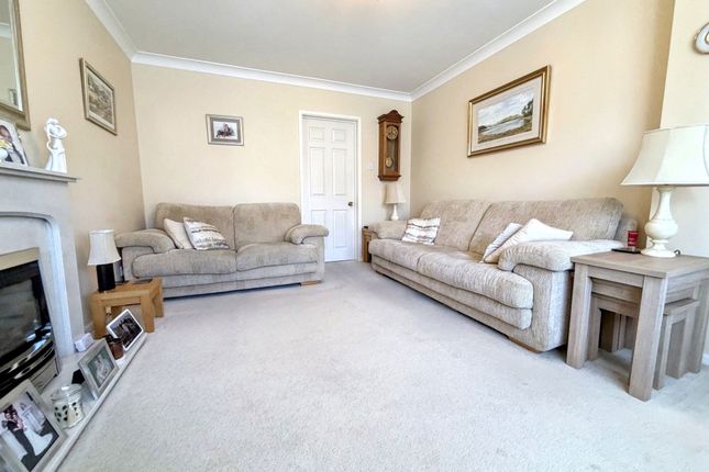 71, Coptleigh, Houghton Le Spring photo 2