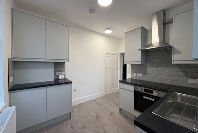 36, Ashbourne Avenue, Harrow photo 4