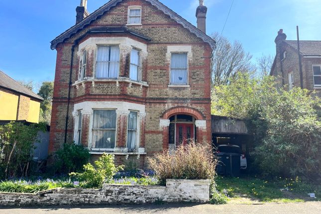 3, Dornton Road, South Croydon photo 3