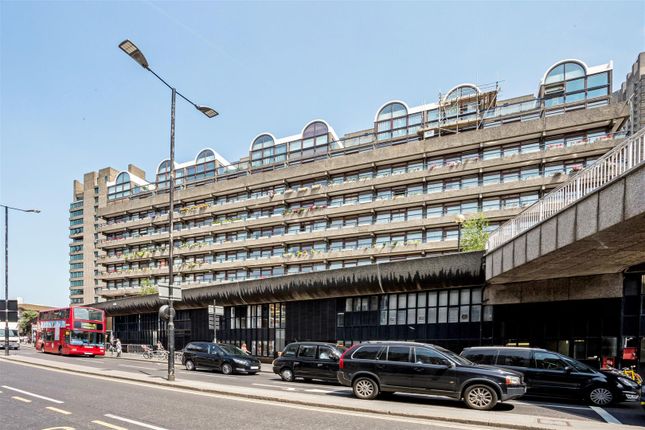 Studio to rent in John Trundle Court, Barbican, London