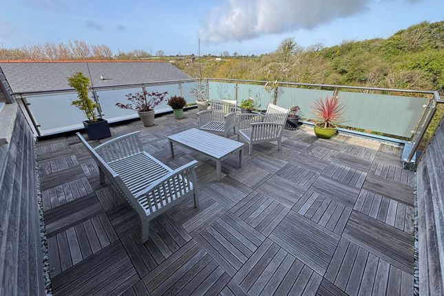 7 Neyland Vale, Milford Haven photo 3