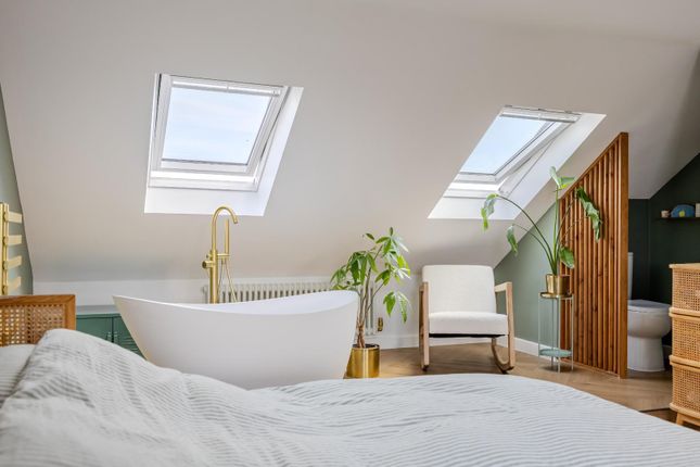 13, Alexandra Road, Leigh-On-Sea photo 4