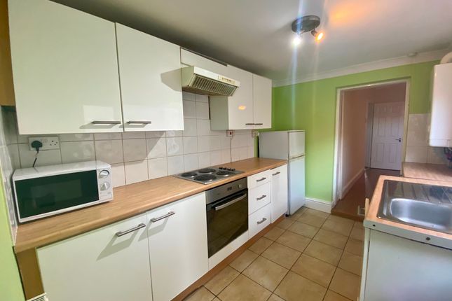92 Rodney Street, Swansea photo 4