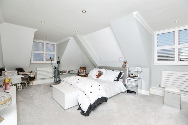 7 Windmill Court,, Broadway, Kent photo 2
