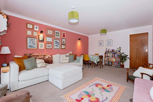 30 Gannet House, Goldstone Crescent, Hove photo 4