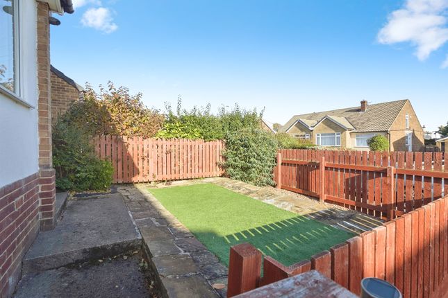 15, Meadow Park Drive, Pudsey photo 4