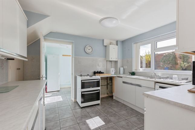 61, Elizabeth Road, Leicester photo 5