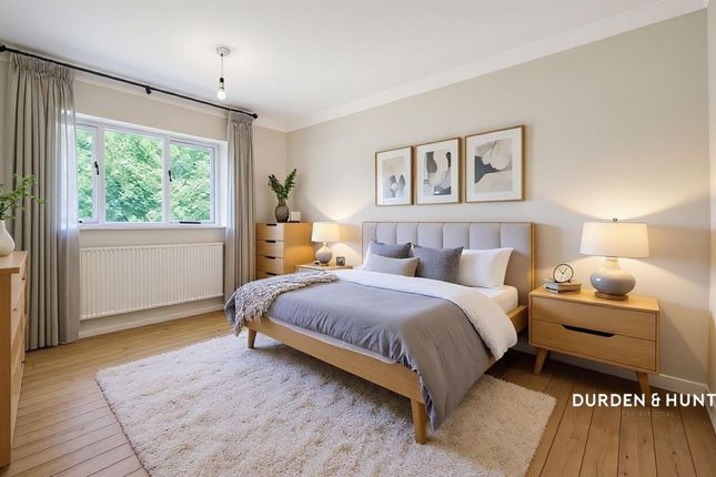 5 Kynance Close, Romford photo 5
