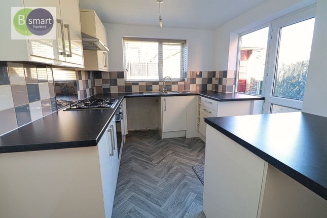 18, Chepstow Drive, Doncaster photo 2
