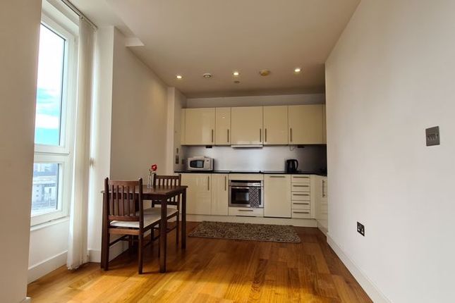 277, The Hayes, Cardiff photo 3