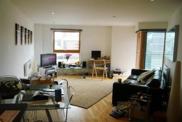 Flat to rent in Mackenzie House, Leeds