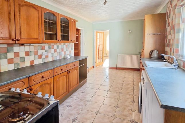 8, Springfield Road, Ruskington photo 4