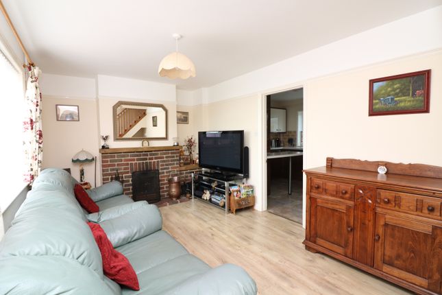 1 Church Farm Cottages, Jubilee Road, Deal photo 3