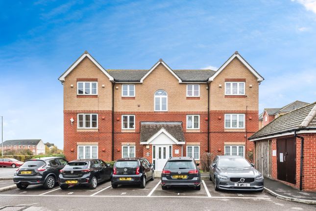 Flat 6, Firhill House, 5, Twickenham Close, Wiltshire photo 2