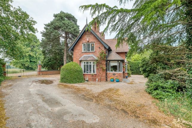 Thumbnail Detached house for sale in Parkhall Lodge, Birmingham Road, Kidderminster