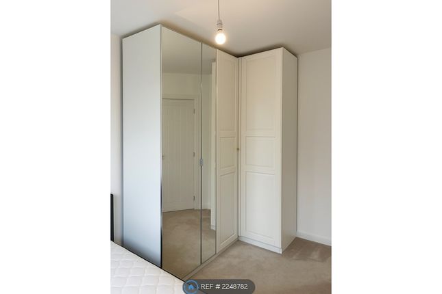 Blackwater Close, Stevenage photo 5