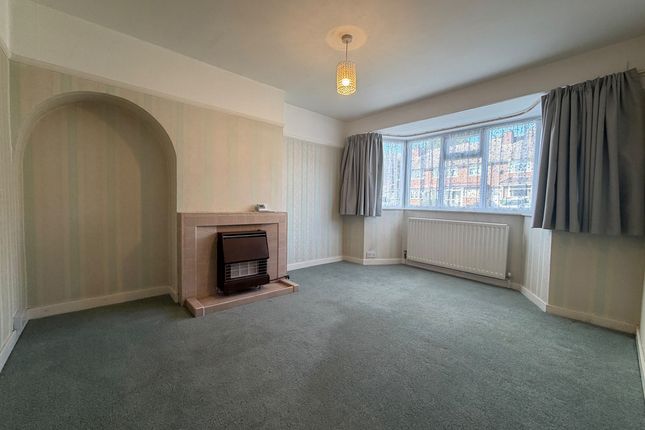 42, Tyndale Crescent, Birmingham photo 3