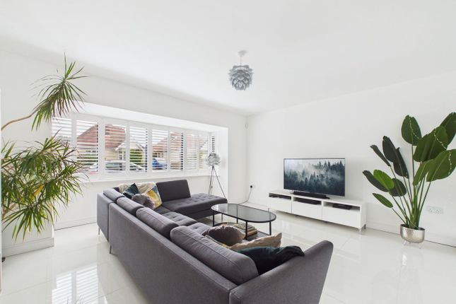 16a, Luton Avenue, Broadstairs photo 2