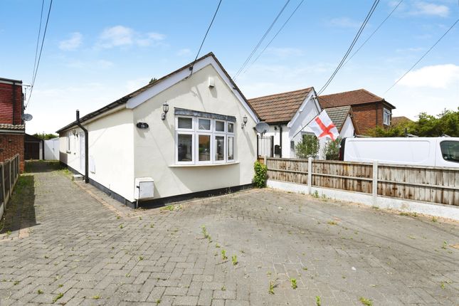 95, Betterton Road, Rainham photo 4