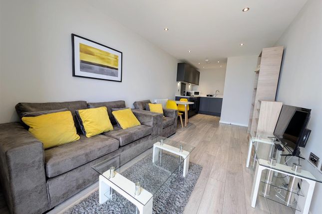 Apt 1208, 11, Park Central, Jesse Hartley Way, Liverpool photo 2
