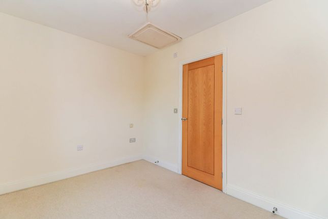 End terrace house for sale in Waldenbury Place, Beaconsfield, Buckinghamshire