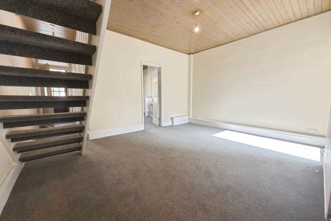 42 Curtis Street, Swindon photo 2