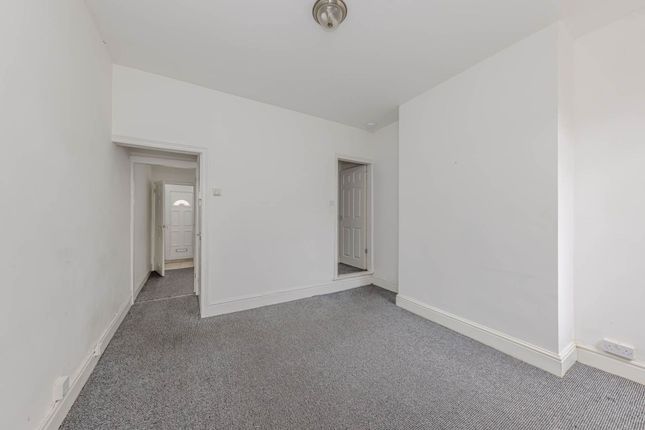 23 Albany Road, Stoke-On-Trent photo 4