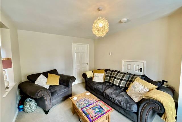 3, Croft House Way Bolsover, Chesterfield photo 2