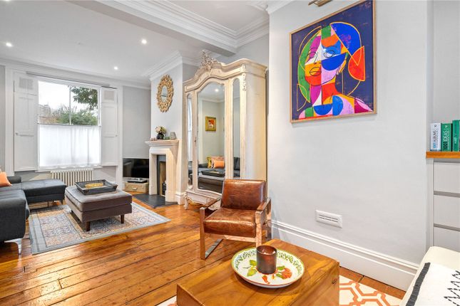 Thumbnail Terraced house for sale in Coombs Street, Islington, London