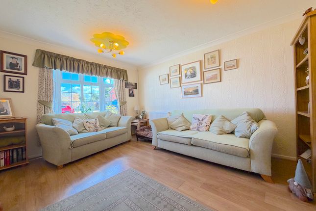 67, Peach Road, Wolverhampton photo 4