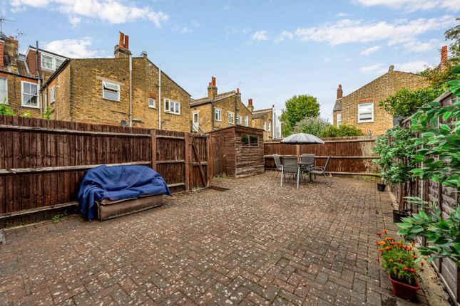 14, Bonheur Road, London photo 2
