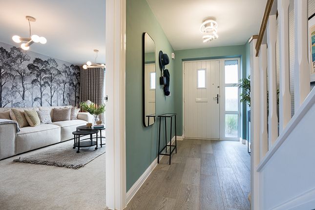 26, Emmer Green Drive, Emmer Green, Caversham photo 4
