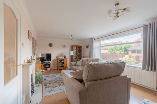 13 Glengarry Close, Norwich photo 3