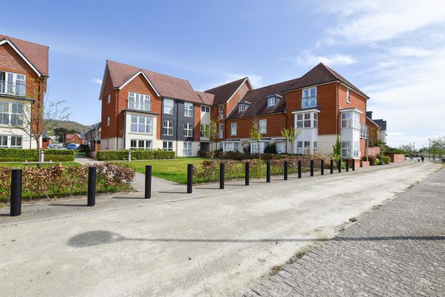 Flat for sale in Knowle House, Waterman Way, Wouldham